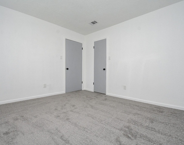15814 Winding Moss Drive - Photo Thumbnail 40