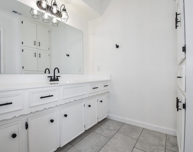 15814 Winding Moss Drive - Photo Thumbnail 35