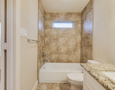 430 Pecore Street - Photo Thumbnail 6