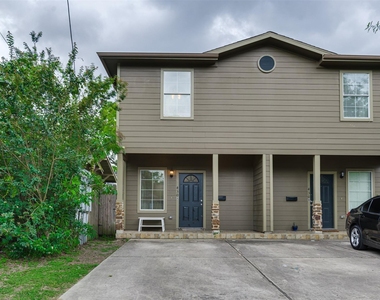 430 Pecore Street - Photo Thumbnail 8