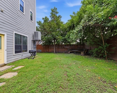 214 W 28th Street - Photo Thumbnail 26