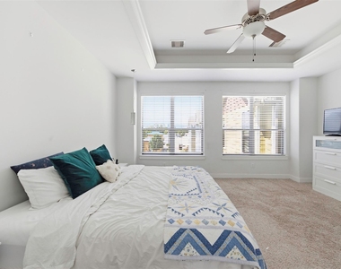 214 W 28th Street - Photo Thumbnail 20