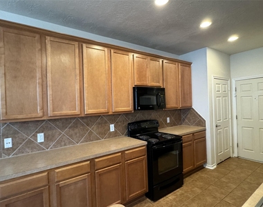 11515 Jacinth Court - Photo Thumbnail 10