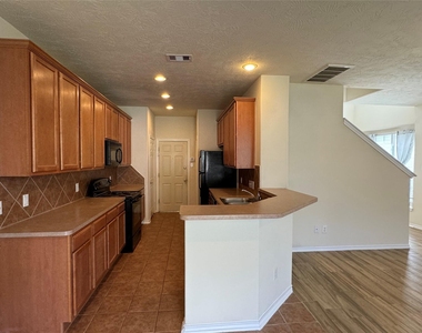 11515 Jacinth Court - Photo Thumbnail 9