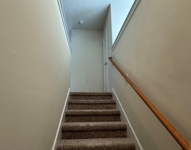 11515 Jacinth Court - Photo Thumbnail 14