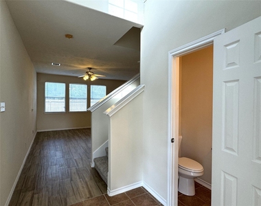 11515 Jacinth Court - Photo Thumbnail 2