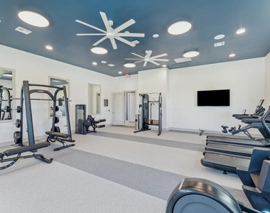 2020 Grandway Drive - Photo Thumbnail 26