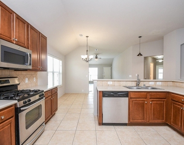 30406 Mesa Valley Drive - Photo Thumbnail 3