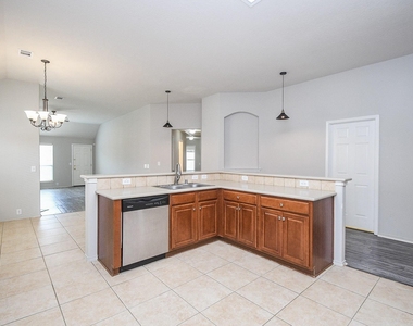 30406 Mesa Valley Drive - Photo Thumbnail 4