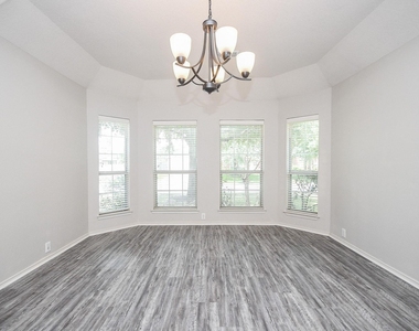 30406 Mesa Valley Drive - Photo Thumbnail 1