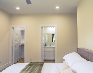 6743 Madrid Street - Photo Thumbnail 7