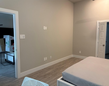 10534 Preserve Way - Photo Thumbnail 10