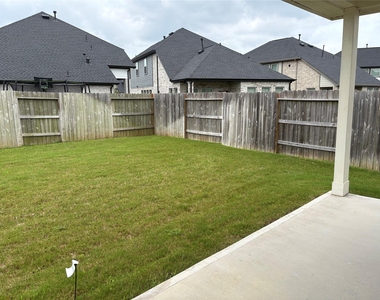 10534 Preserve Way - Photo Thumbnail 30