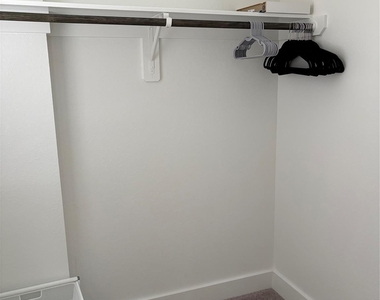 10534 Preserve Way - Photo Thumbnail 27