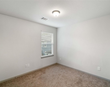 2702 Appian Way - Photo Thumbnail 15