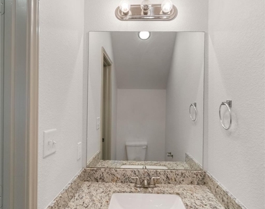 2702 Appian Way - Photo Thumbnail 2