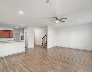 2702 Appian Way - Photo Thumbnail 4