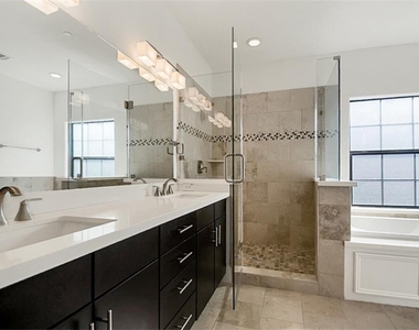 1120 Columbus Street - Photo Thumbnail 9