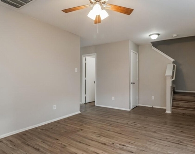 1139 Verde Trails Drive - Photo Thumbnail 3