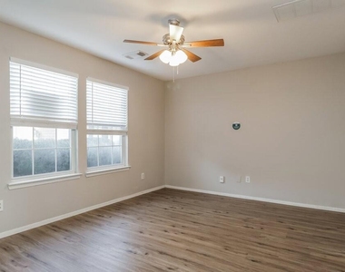 1139 Verde Trails Drive - Photo Thumbnail 2