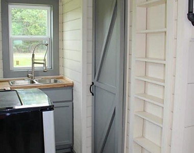 3425 Southwestern Road - Photo Thumbnail 6