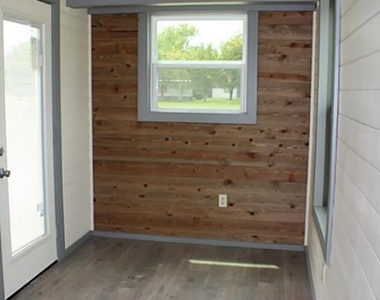 3425 Southwestern Road - Photo Thumbnail 1