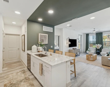 2020 Grandway Drive - Photo Thumbnail 4