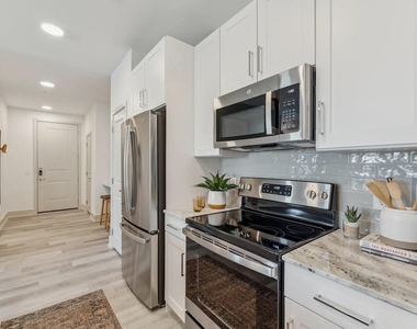 2020 Grandway Drive - Photo Thumbnail 5