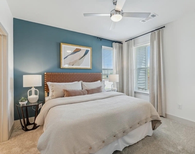 2020 Grandway Drive - Photo Thumbnail 11