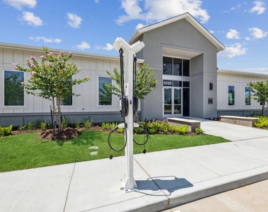 2020 Grandway Drive - Photo Thumbnail 28