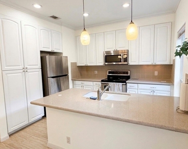 2442 Bering Drive - Photo Thumbnail 2