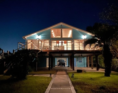 2302 Ave Avenue N - Photo Thumbnail 4