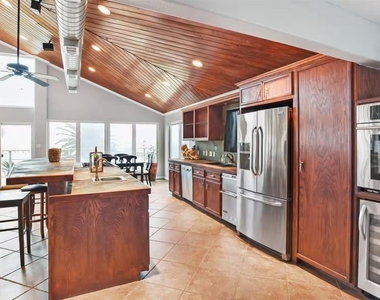 2302 Ave Avenue N - Photo Thumbnail 12