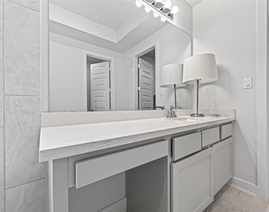 3180 Stingray Cove Drive - Photo Thumbnail 37