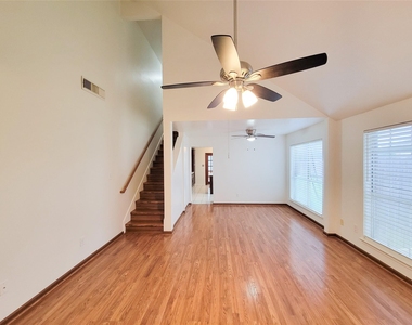 8747 Fondren Village - Photo Thumbnail 7