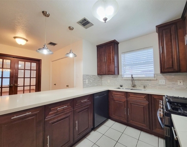 8747 Fondren Village - Photo Thumbnail 13