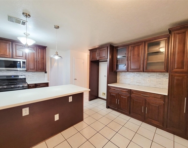 8747 Fondren Village - Photo Thumbnail 19