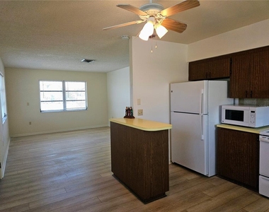 360 137th Avenue Circle - Photo Thumbnail 6