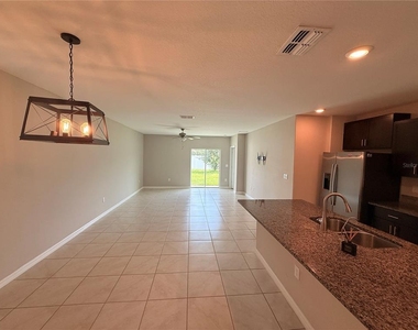 10363 Shady Preserve Drive - Photo Thumbnail 8