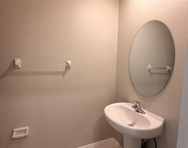 10363 Shady Preserve Drive - Photo Thumbnail 9