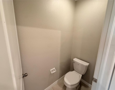 10363 Shady Preserve Drive - Photo Thumbnail 18