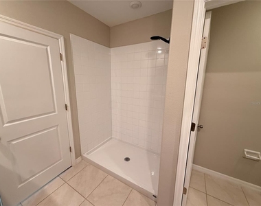 10363 Shady Preserve Drive - Photo Thumbnail 17