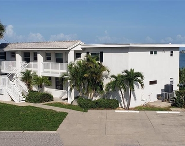 2616 St Josephs Drive W - Photo Thumbnail 2