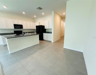 2868 Suncoast Blend Drive - Photo Thumbnail 6