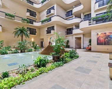 2413 Bayshore Boulevard - Photo Thumbnail 5