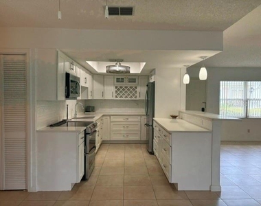 3139 38th Street S - Photo Thumbnail 7