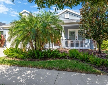 6420 Seasound Drive - Photo Thumbnail 4