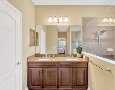 6420 Seasound Drive - Photo Thumbnail 25