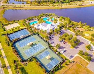 6420 Seasound Drive - Photo Thumbnail 39