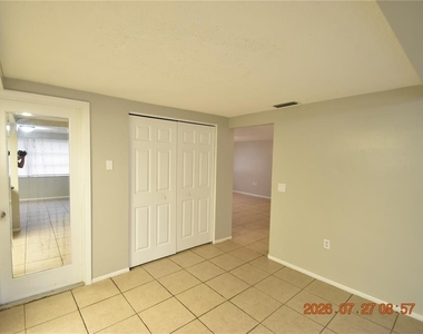 3221 Topp Drive - Photo Thumbnail 9